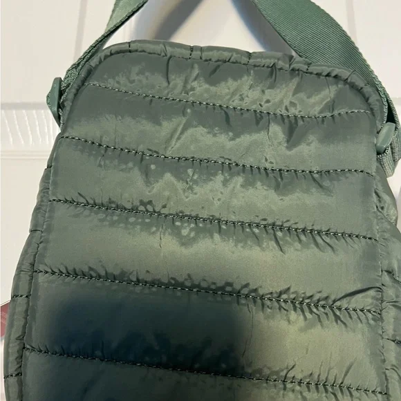 Reebok Andrea Crossbody - NEW - Picture 4 of 6